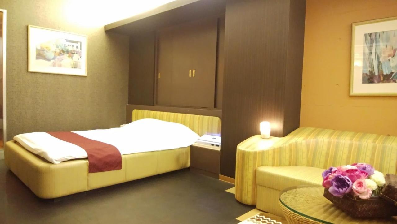 La.Festa (Adults Only) Hotel Takamatsu Luaran gambar